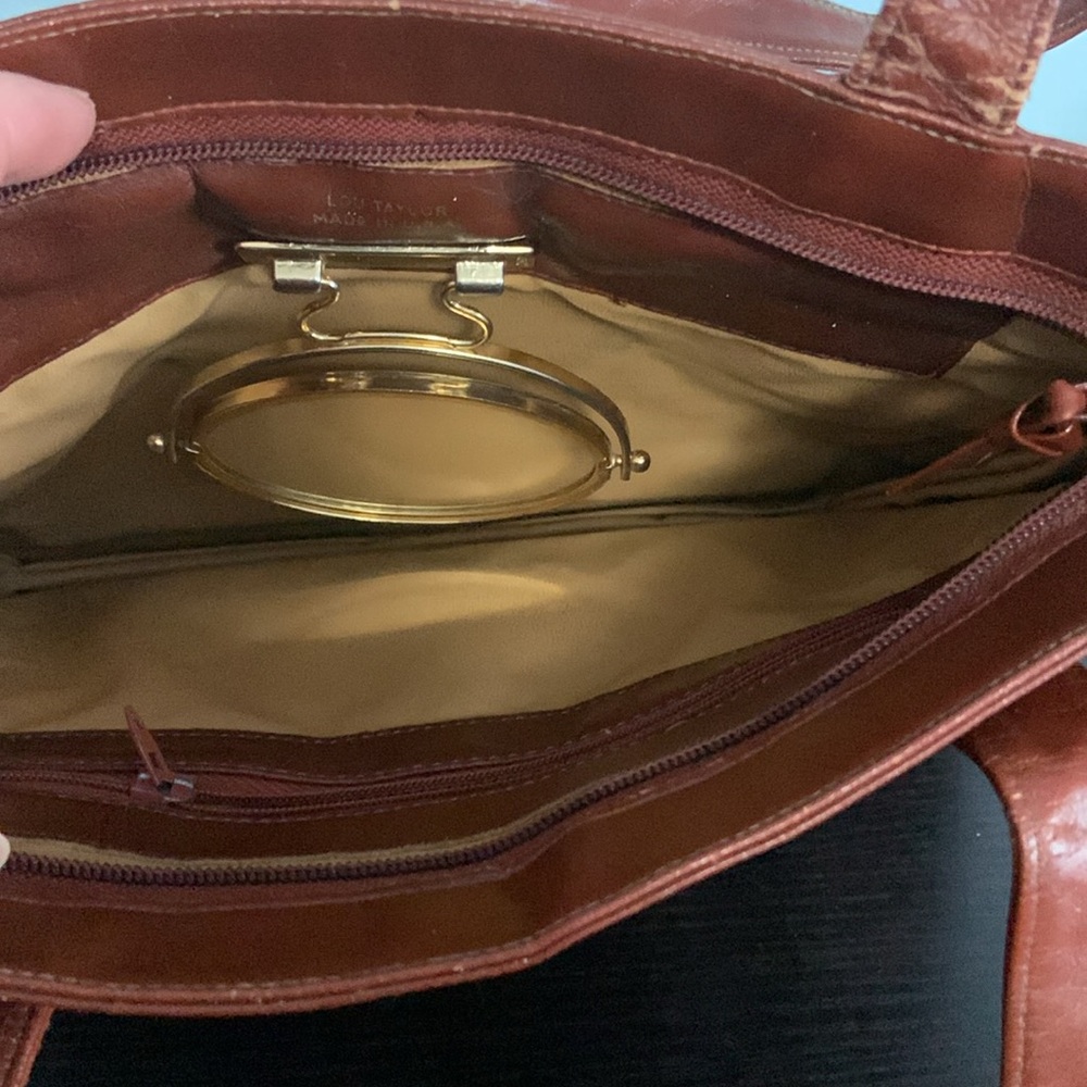 Vintage Lou Taylor Shoulder Bag With Attached Mirror and Coin Purse - Picture 6 of 16